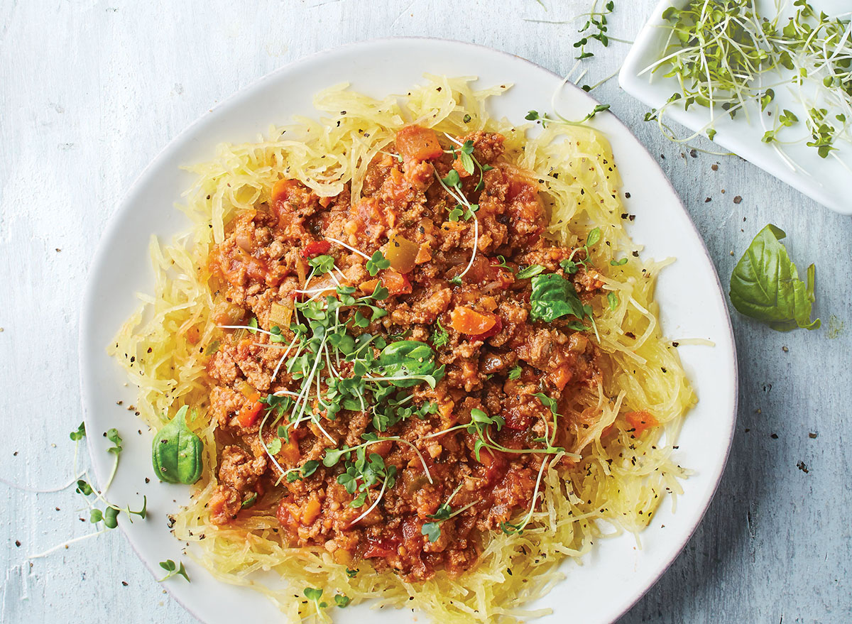 9 recettes de courge spaghetti que vous pouvez préparer en 30 minutes ou moins