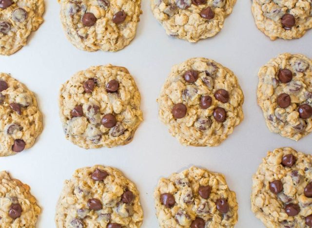 Biscuits à l'avoine en un bol