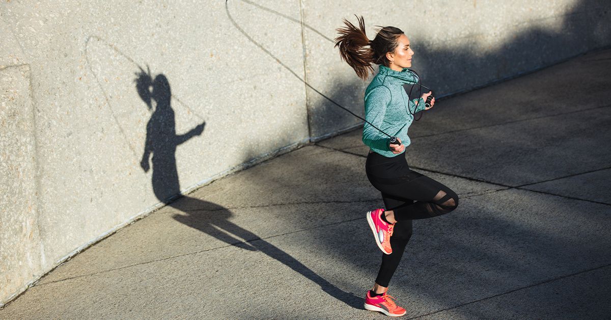 Corde à sauter ou course à pied : l'un est-il meilleur que l'autre ?